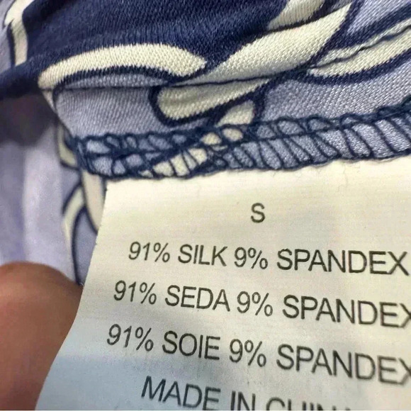 NWT Bebe silk sleeveless, openhigh neck blouse size small - Picture 8 of 11